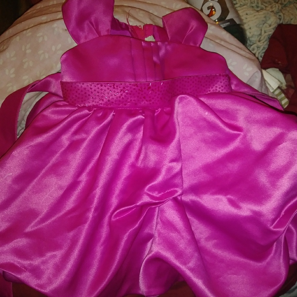 GORGEOUS TODDLER SATINY MAGENTA PINK FORMAL GOWN